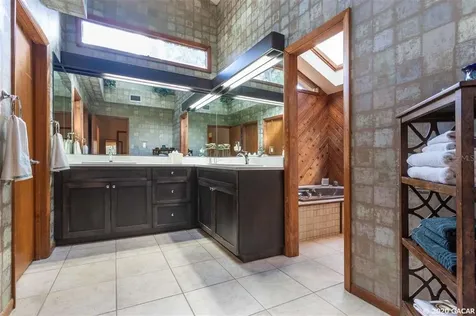 2716 NW 23rd Terrace Gainesville FL 32605