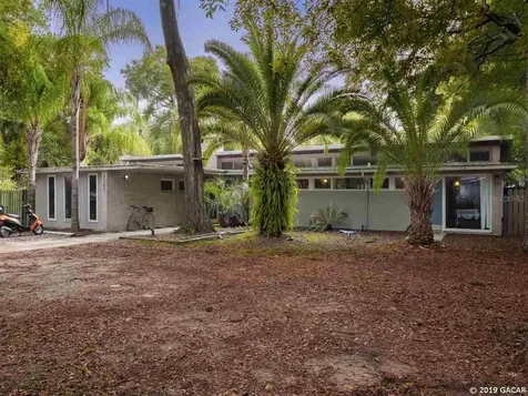 2105 NW 3rd Place Gainesville FL 32603