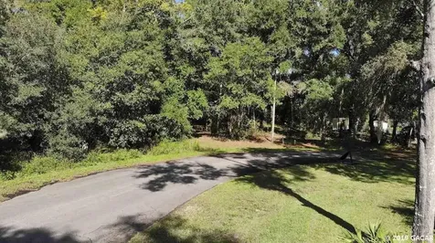 121 Swans Nest Circle Melrose FL 32666