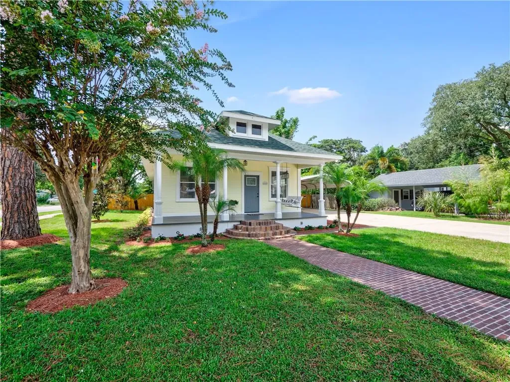 544 S Lakeview Avenue Winter Garden FL 34787
