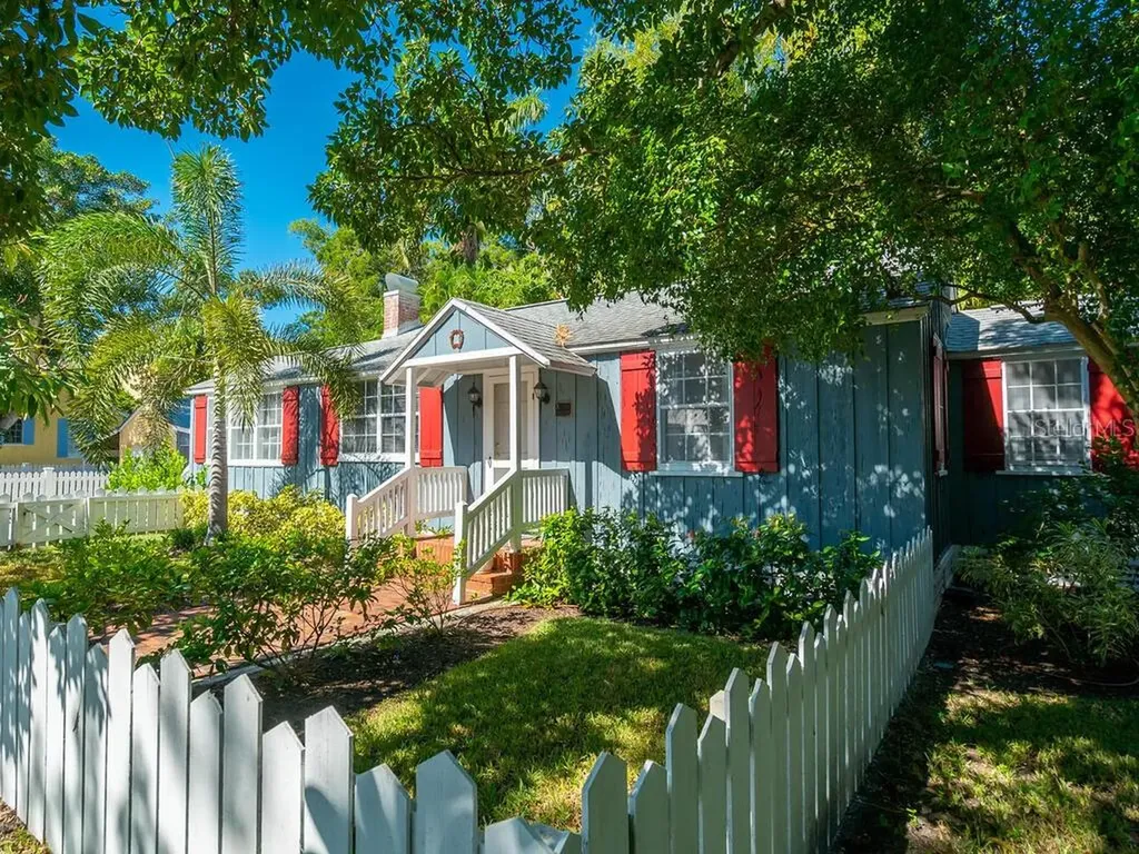 129 Edmondson Avenue Sarasota FL 34242
