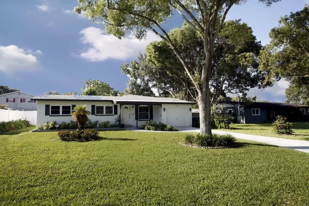 3604 Edna Court Tampa FL 33614