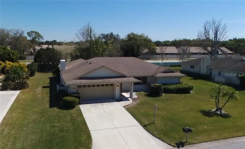 8211 Timber Lake Lane Sarasota FL 34243