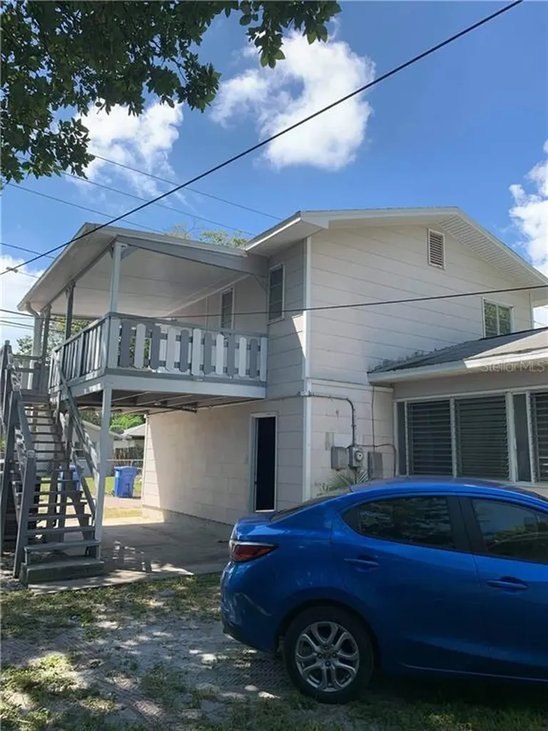 2420 9th Avenue N St Petersburg FL 33713