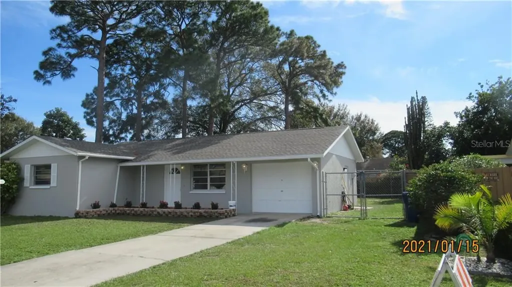 516 65th Avenue W Bradenton FL 34207