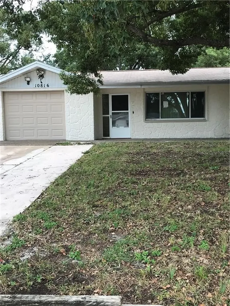 10816 Leeds Road Port Richey FL 34668