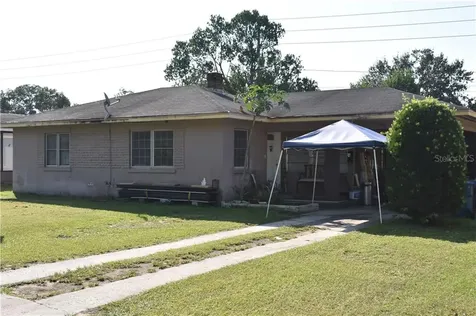 210 Steedly Avenue Lake Wales FL 33853
