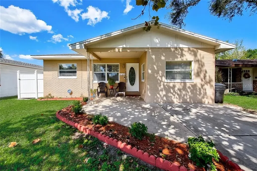 239 93rd Avenue N St Petersburg FL 33702