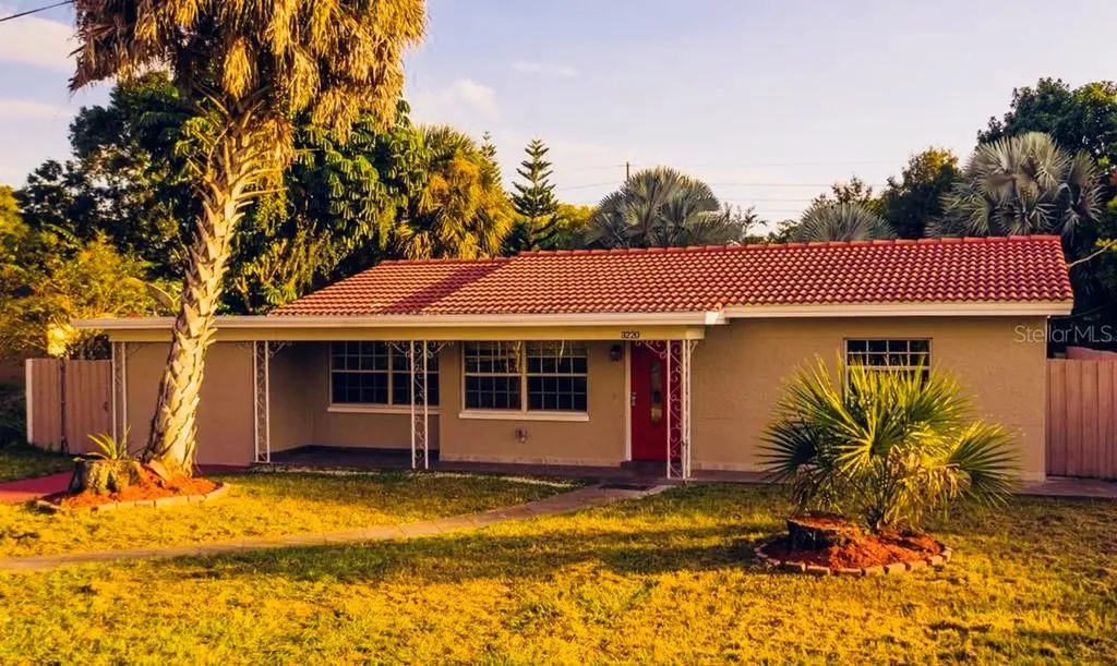 3220 W Arch Street Tampa FL 33607