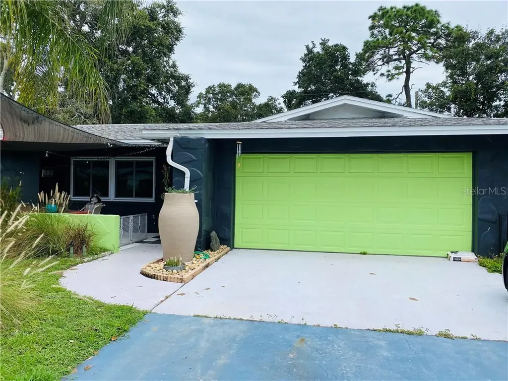1462 Carolyn Lane Clearwater FL 33755