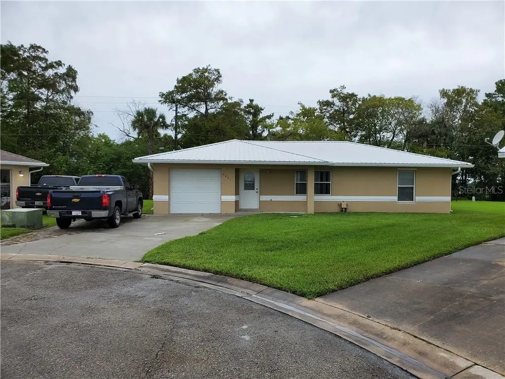 4881 SE 42nd Street Okeechobee FL 34974