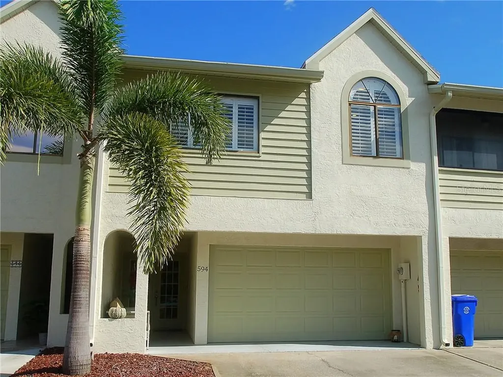 594 Walden Court Dunedin FL 34698