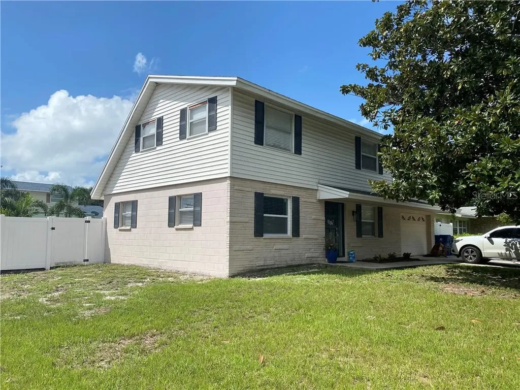 12310 82nd Avenue Seminole FL 33772