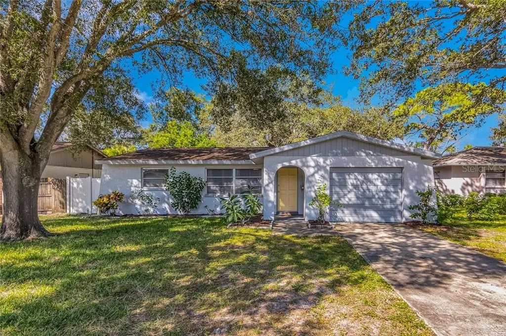 3005 Green Acres Avenue Largo FL 33771