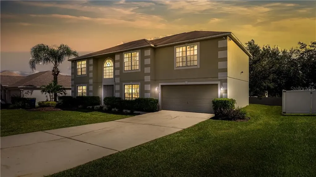 1848 Western Hills Lane Mascotte FL 34753
