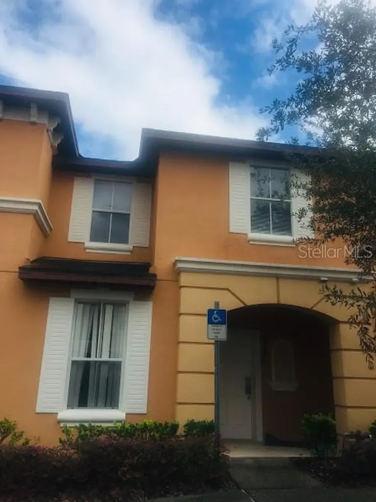 2715 Bushman Drive Kissimmee FL 34746