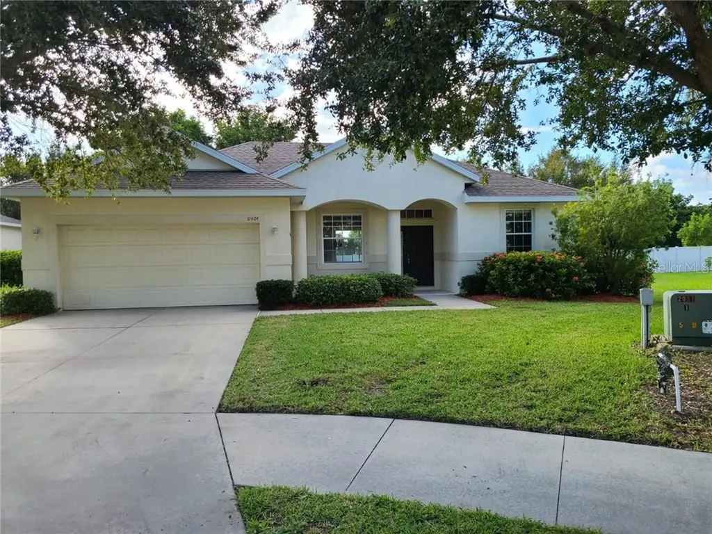 6404 1st Street E Bradenton FL 34203