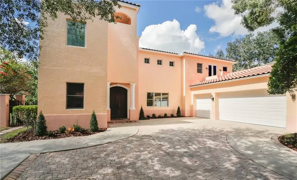 13528 Westshire Drive Tampa FL 33618