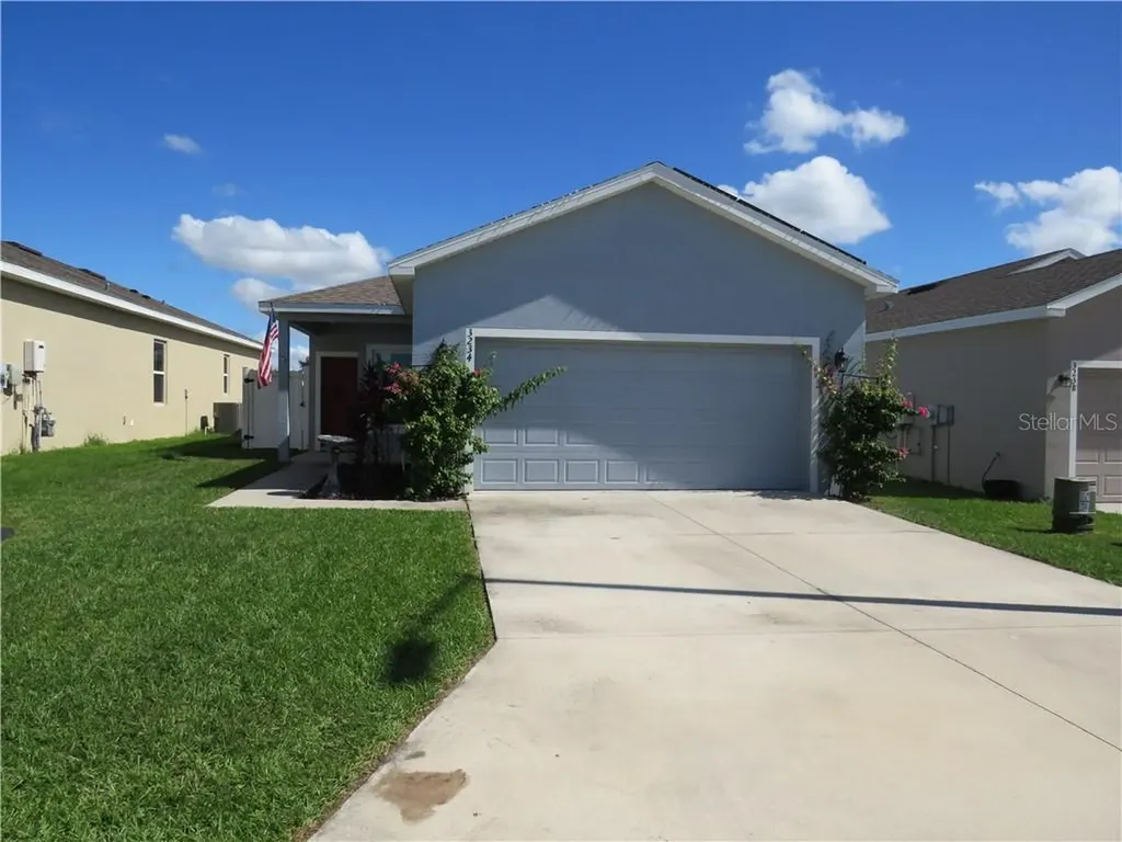 3234 Whispering Trails Avenue Winter Haven FL 33884
