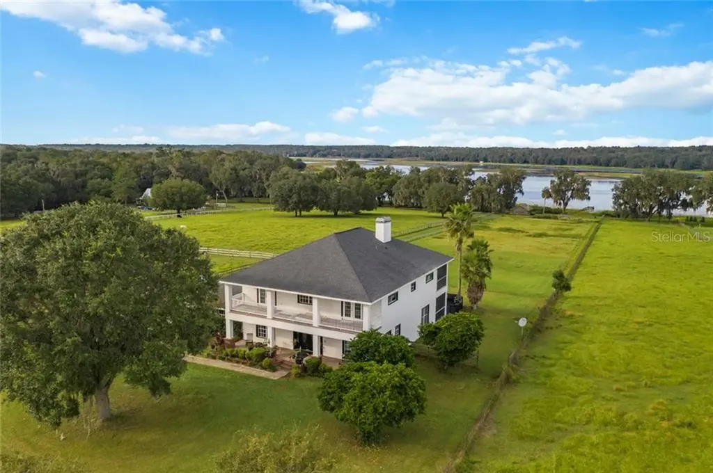 29623 Bayhead Road Dade City FL 33523