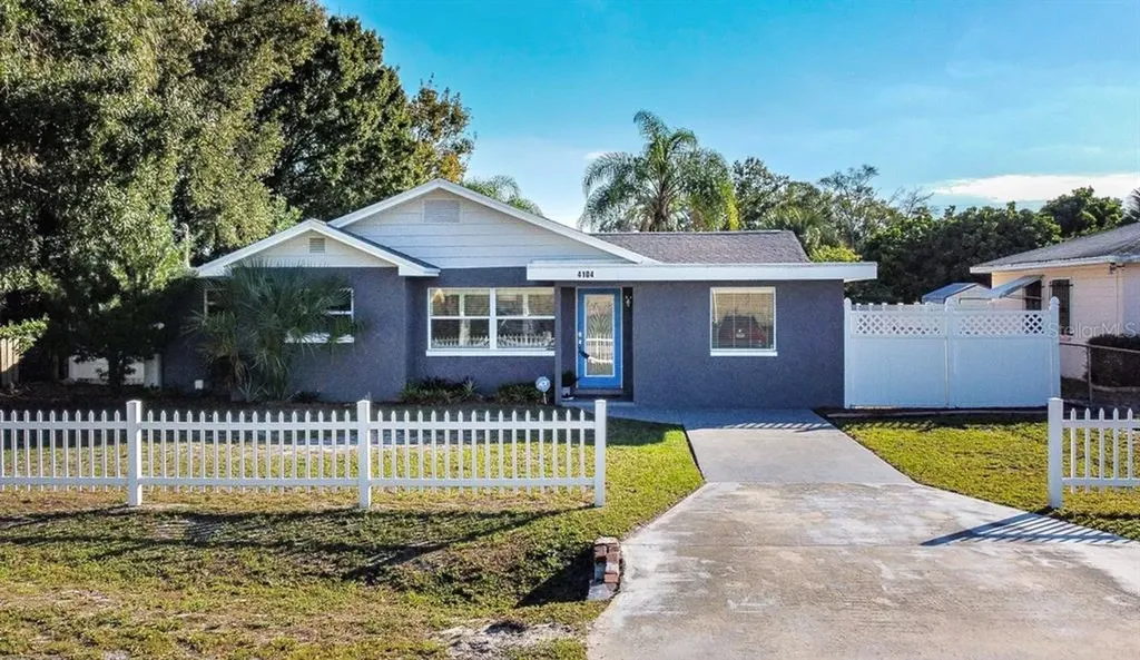 4104 W Cass Street Tampa FL 33609