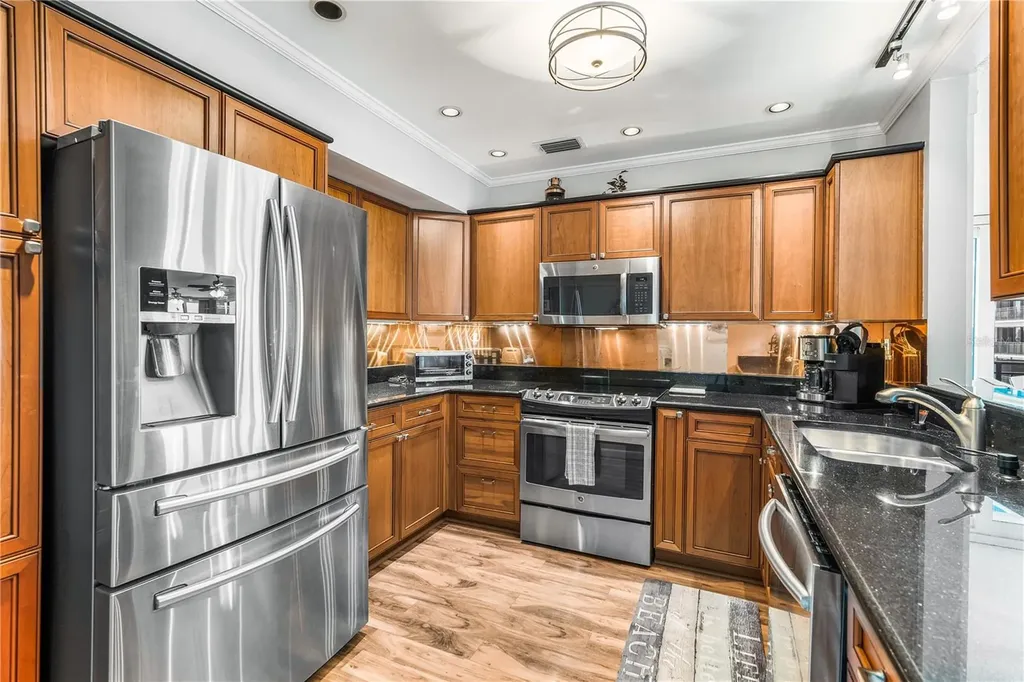 7650 Bayshore Drive Treasure Island FL 33706