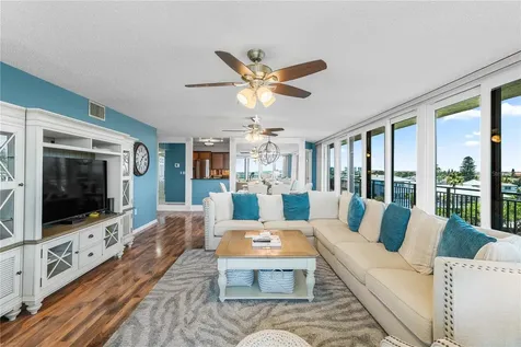 7650 Bayshore Drive Treasure Island FL 33706