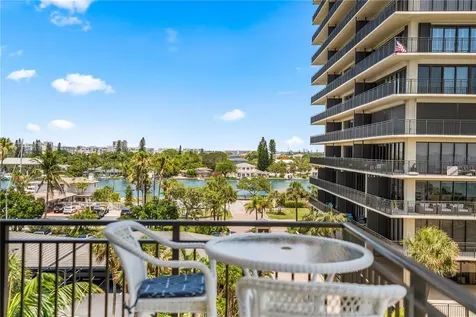 7650 Bayshore Drive Treasure Island FL 33706
