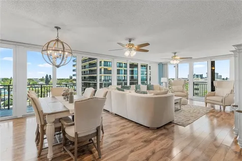 7650 Bayshore Drive Treasure Island FL 33706