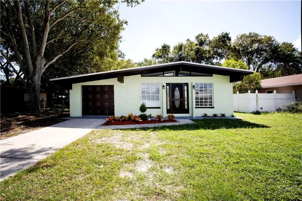 4210 W Wyoming Avenue Tampa FL 33616