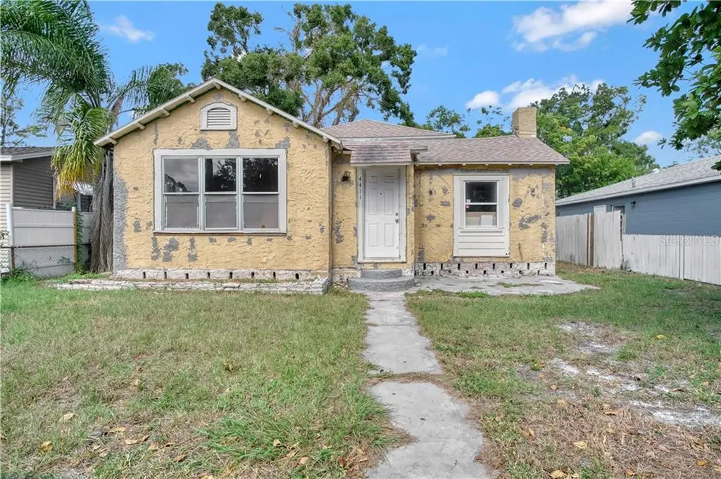4411 Emerson Avenue S St Petersburg FL 33711