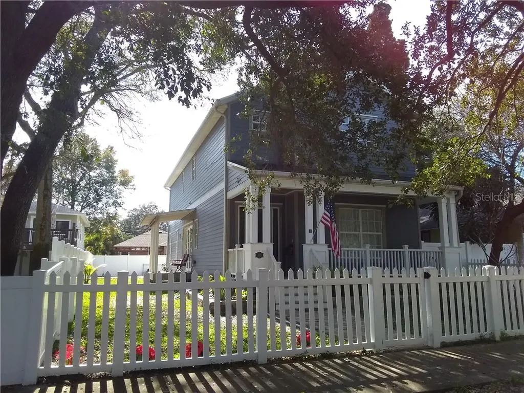 818 11th Avenue S St Petersburg FL 33701