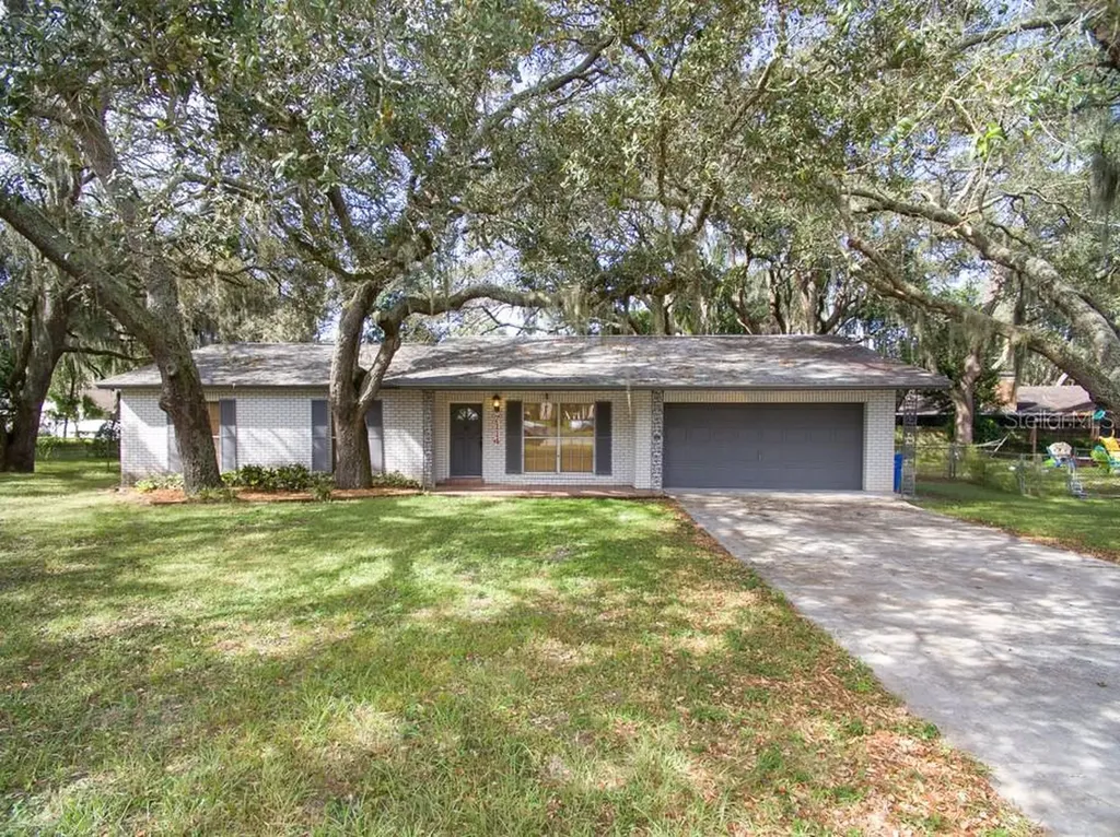 7114 Wrenwood Circle Tampa FL 33617