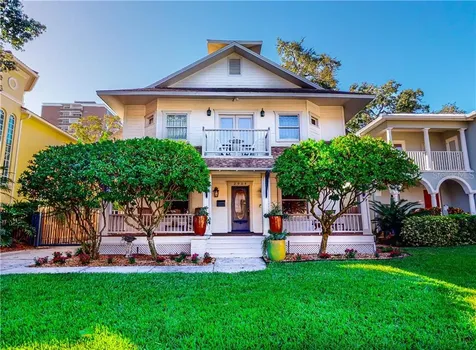 2904 W Bay Vista Avenue Tampa FL 33611