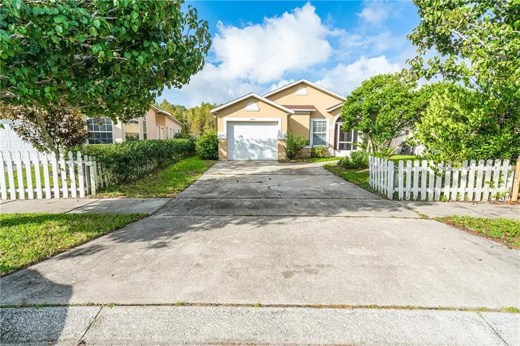 484 Briar Bay Circle Orlando FL 32825