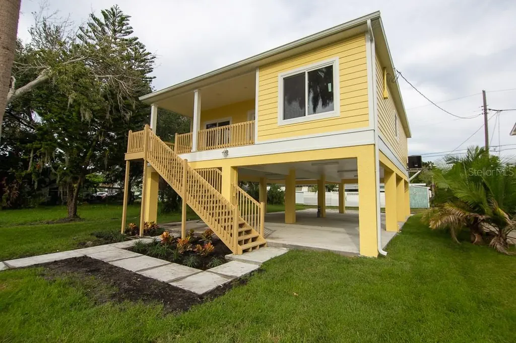 2832 57th Street S Gulfport FL 33707