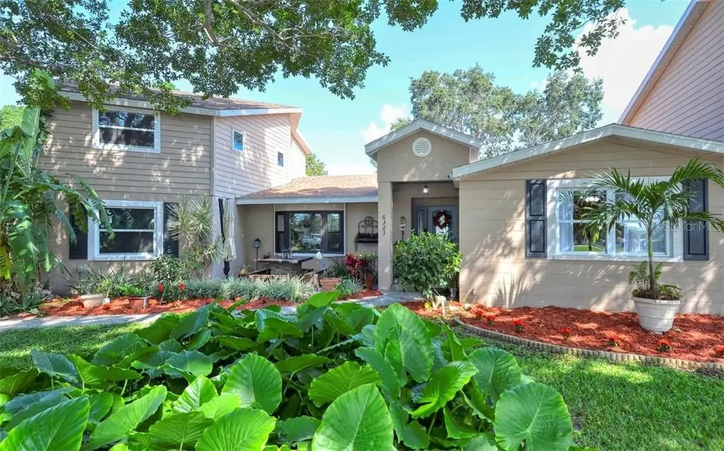 6323 Case Avenue Bradenton FL 34207