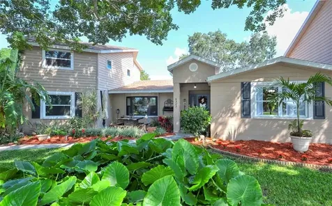 6323 Case Avenue Bradenton FL 34207