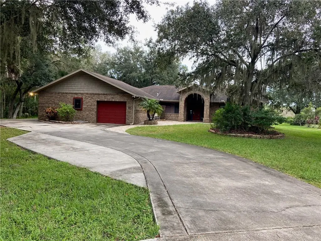 201 Woodview Way Bradenton FL 34212