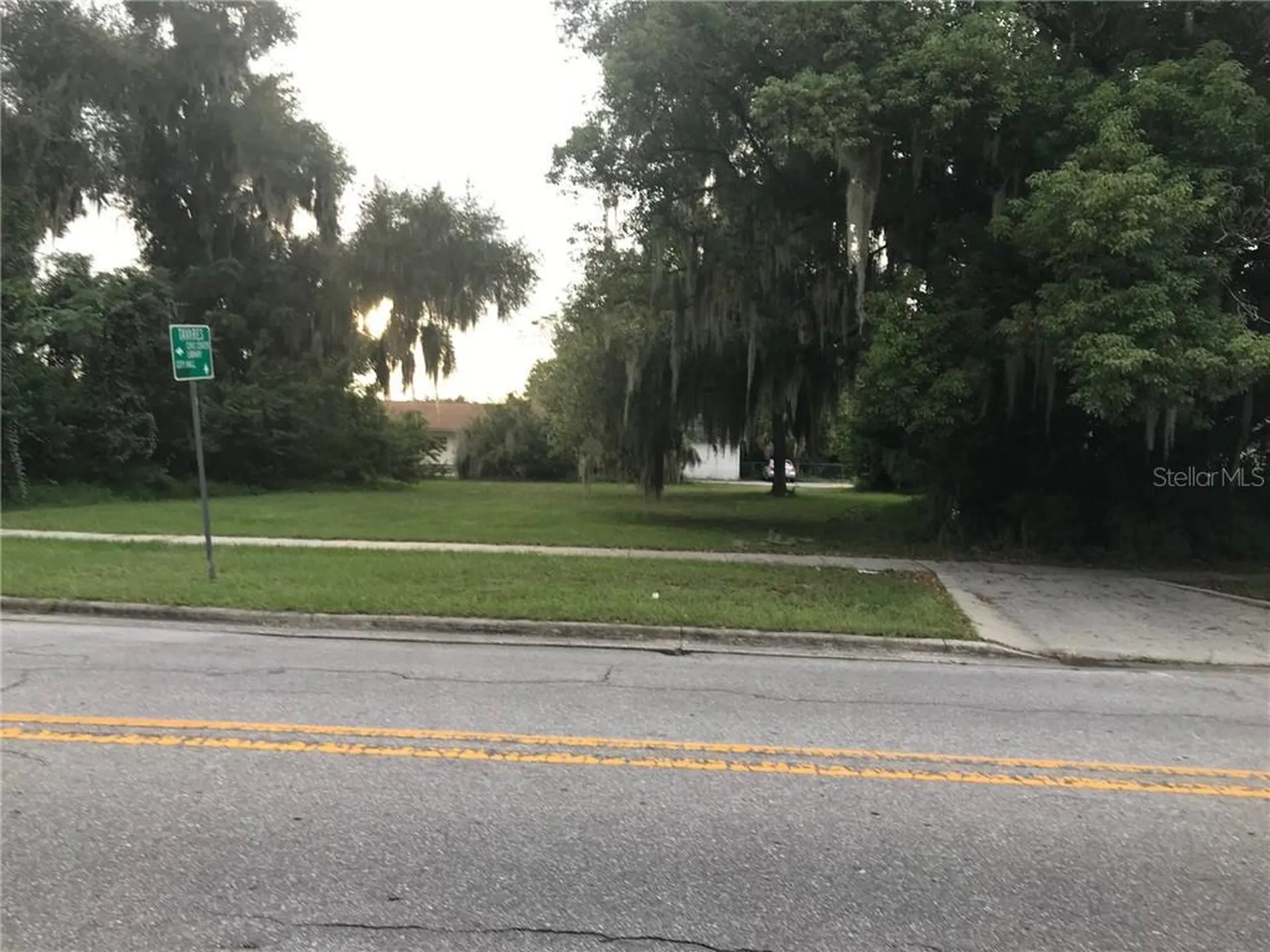 315 N Sinclair Avenue Tavares FL 32778