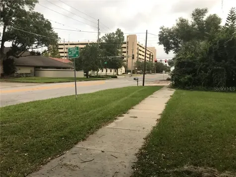 315 N Sinclair Avenue Tavares FL 32778