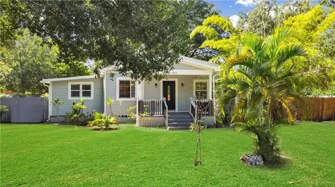 5816 Pierce Drive NE St Petersburg FL 33703