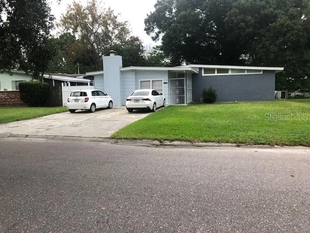 2107 W Clinton Street Tampa FL 33604