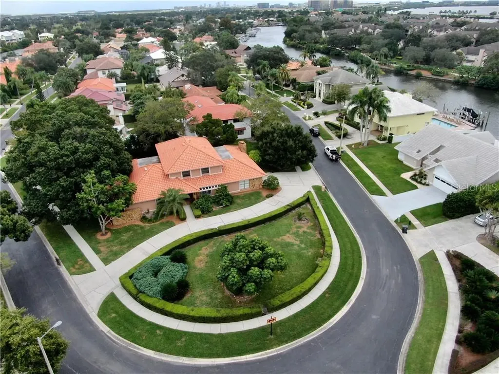 7034 Pelican Island Drive Tampa FL 33634