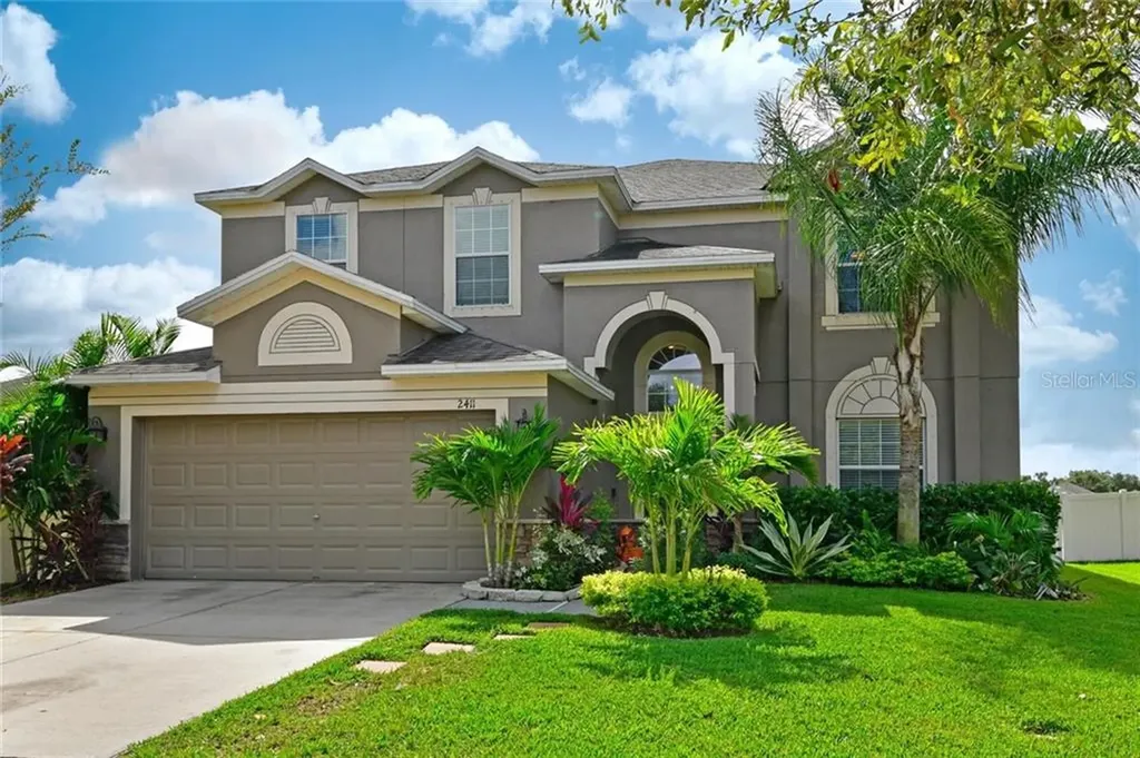 2411 Birds Eye Court Ruskin FL 33570