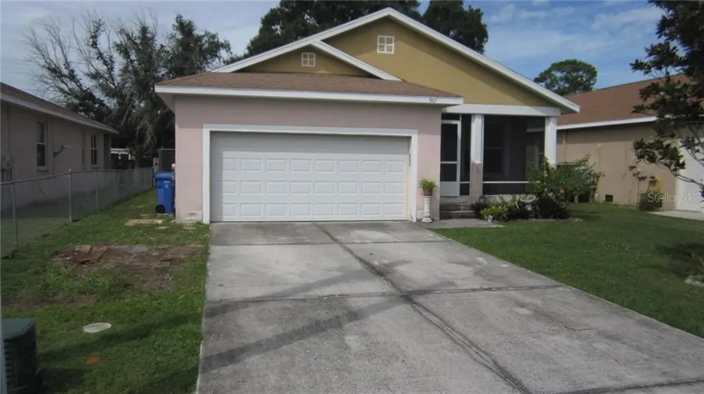 907 Ornelda Street SW Ruskin FL 33570