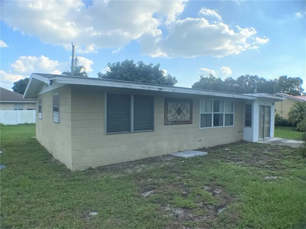 445 Grant Road Venice FL 34293
