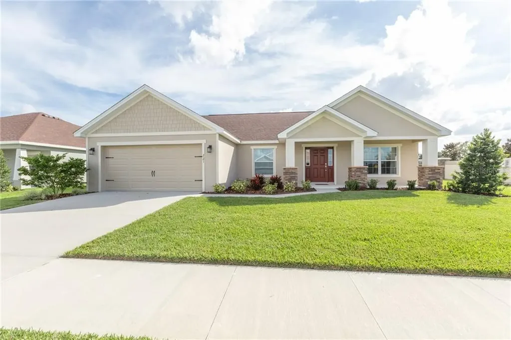 221 Walkers Point Drive Auburndale FL 33823