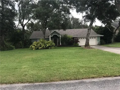 15940 J And J Drive Tavares FL 32778