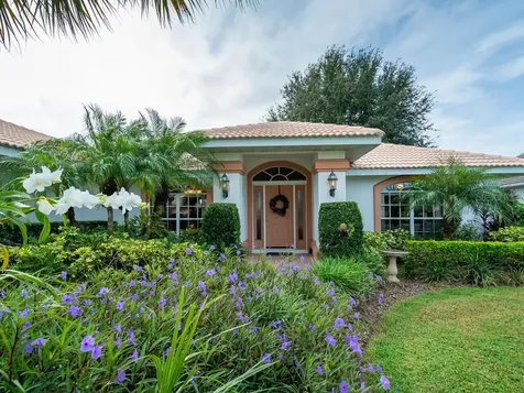 6804 Drewrys Bluff Bradenton FL 34203